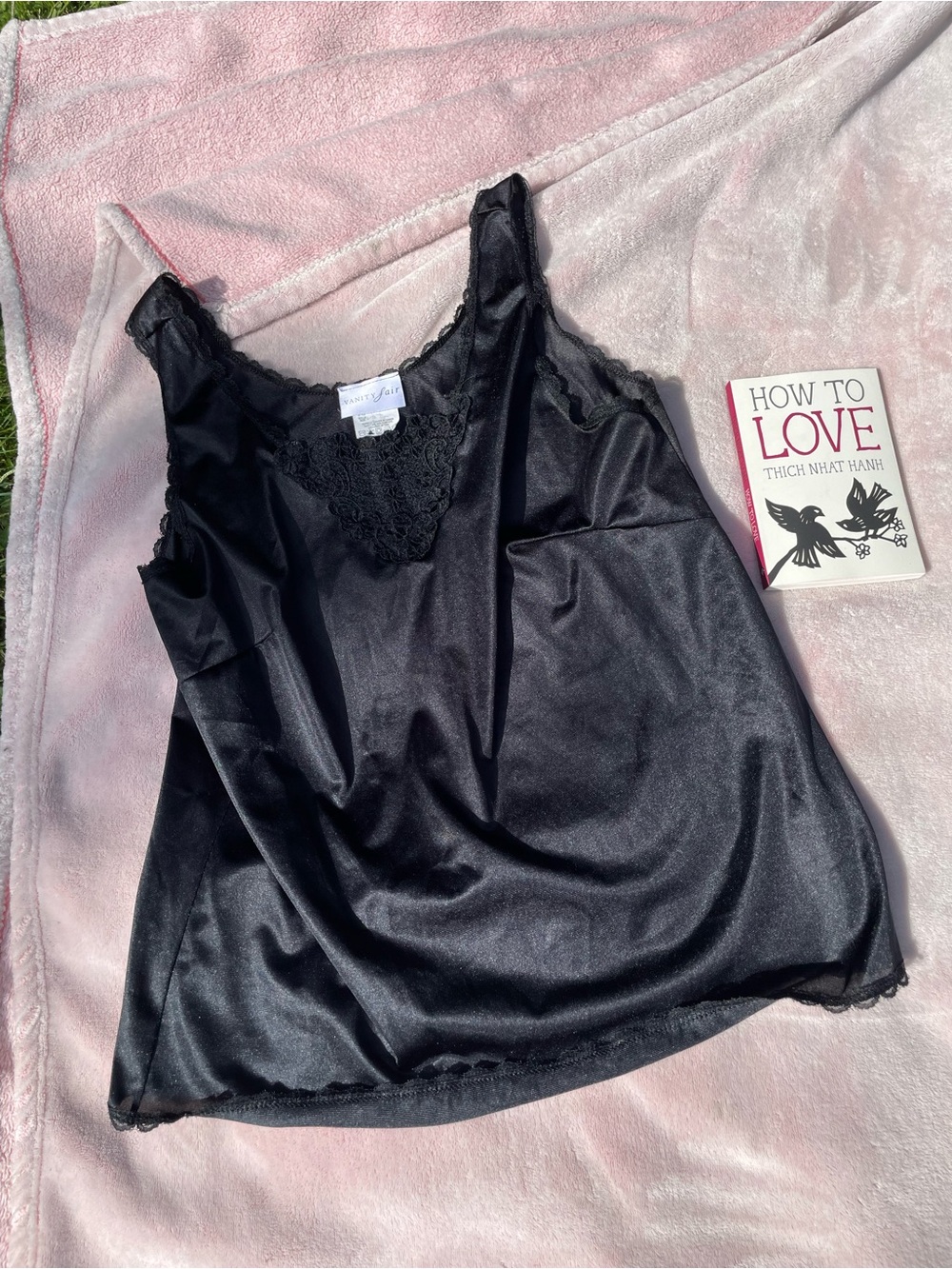 Vintage Vanity Fair Black Satin Lace Trim Camisole Top Size Small